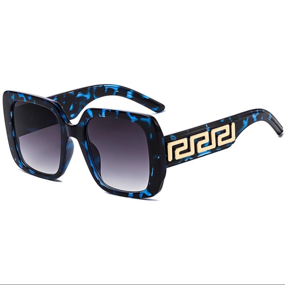 aeliks Accessories - 🕶3/$30 Blue Black and Gold Square Sunglasses